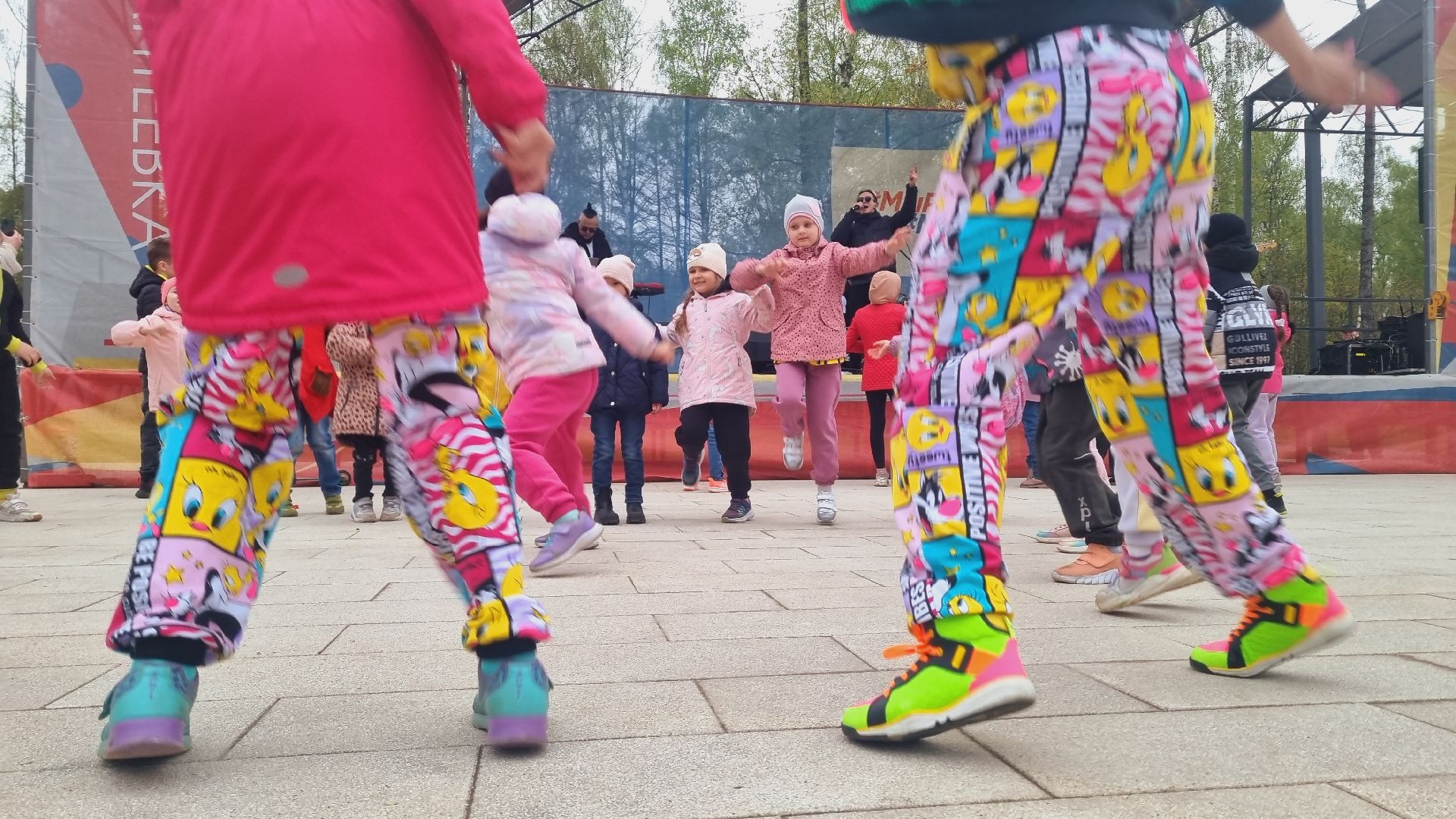 ПОДМОСКОВЬЕ, Ивантеевка, Парки Подмосковья, На одной волне.