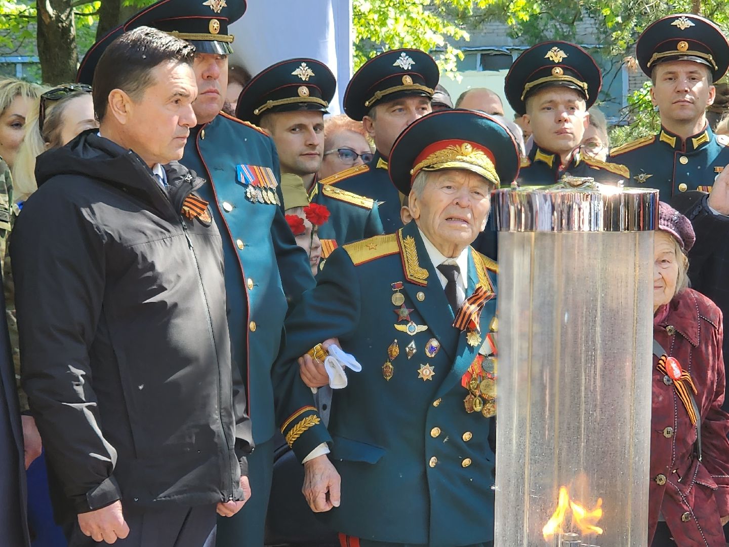 королёв, вечный огонь в юбилейном, открытие мемориала в королеве, губернатор московской области андрей воробьев,