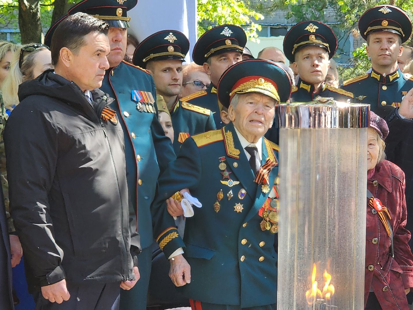 королёв, вечный огонь в юбилейном, открытие мемориала в королеве, губернатор московской области андрей воробьев,