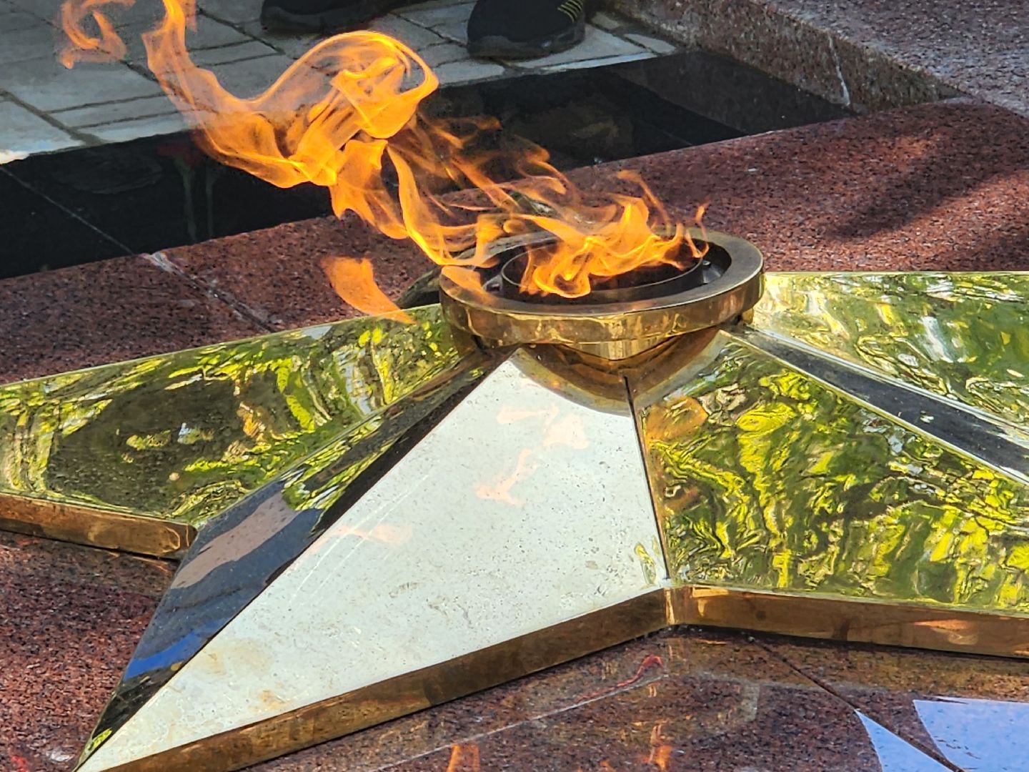 королёв, вечный огонь в юбилейном, открытие мемориала в королеве, губернатор московской области андрей воробьев,