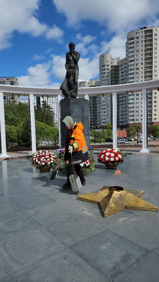 коммунальная служба, пушкино, вертикалки, уборка мемориалов,великая победа, 9 мая,