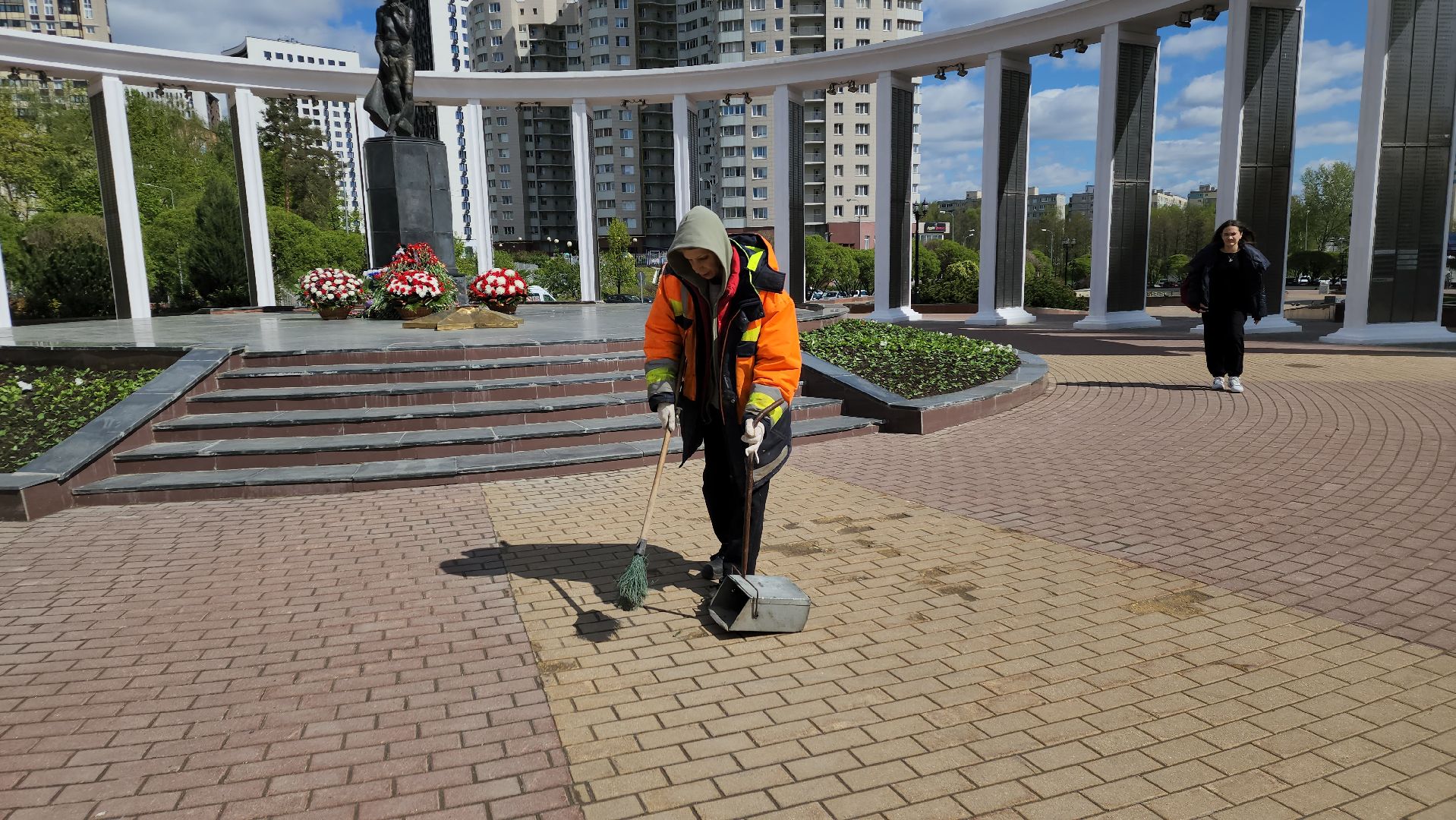 коммунальная служба, пушкино, вертикалки, уборка мемориалов,великая победа, 9 мая,