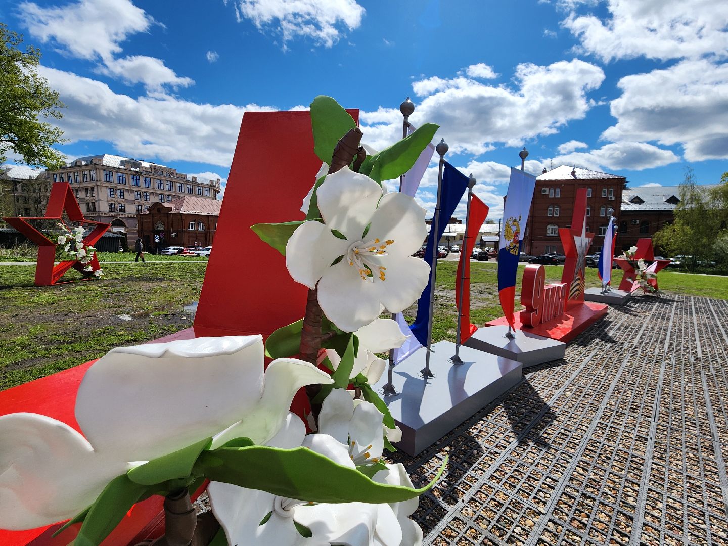 сергиев посад, 80-летие великой победы, украсили город,