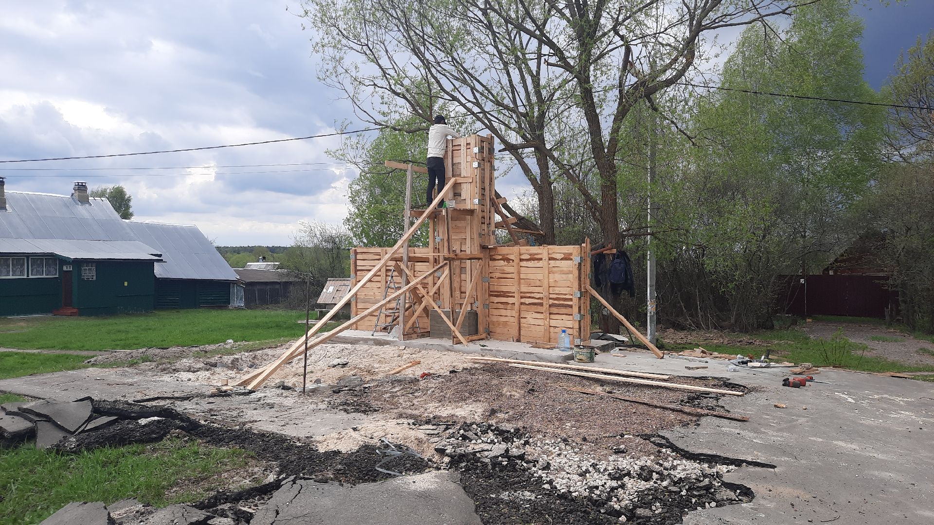 Шатура, Лузгарино, обелиск, ремонт