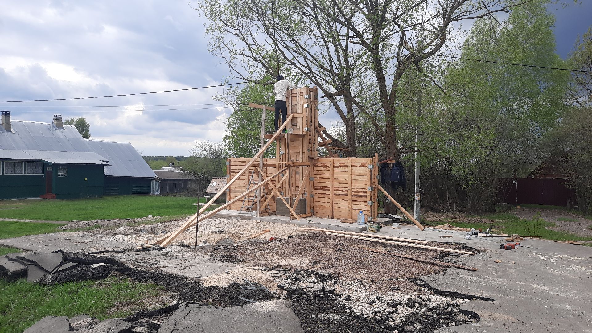 Шатура, Лузгарино, обелиск, ремонт