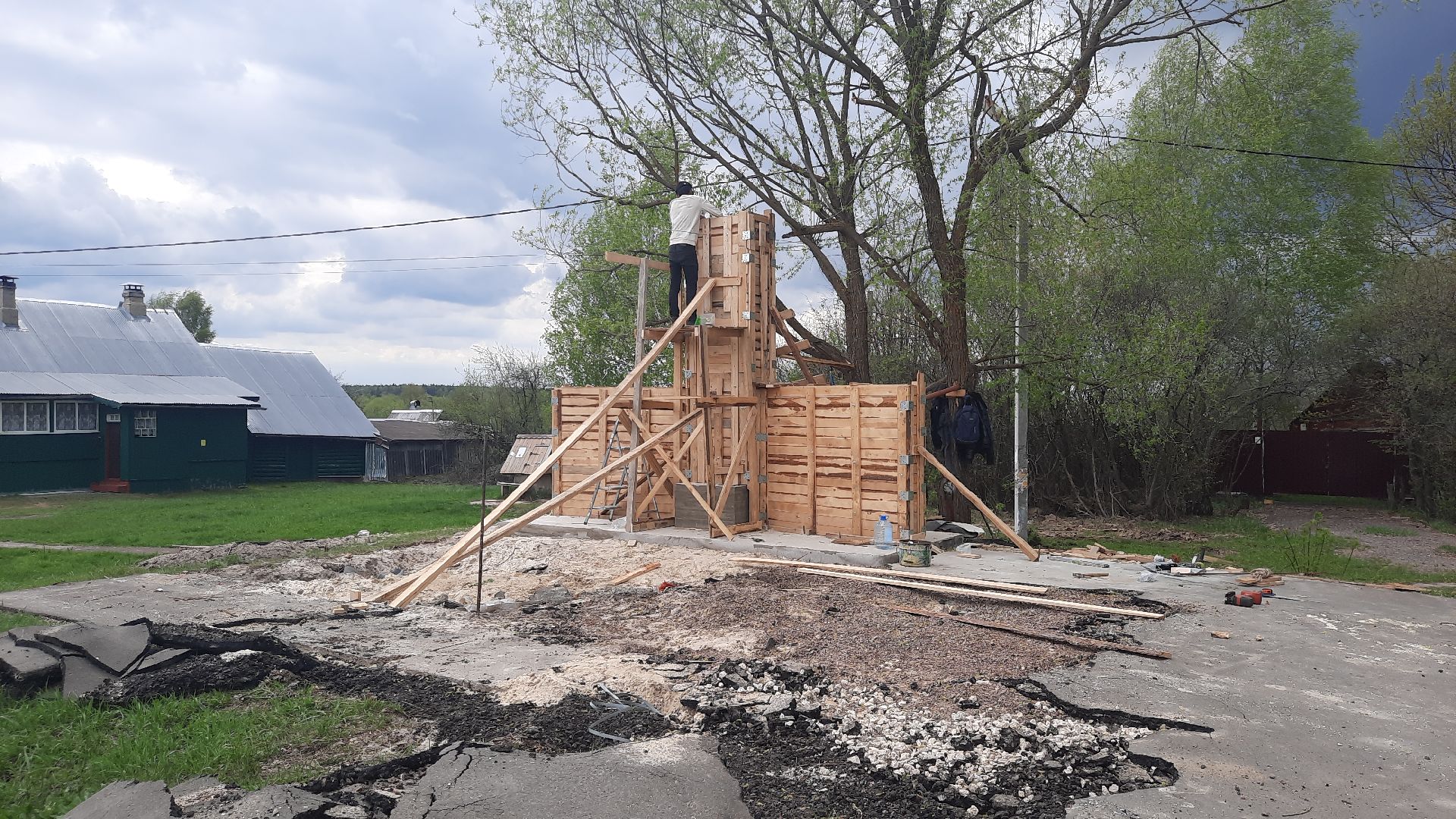 Шатура, Лузгарино, обелиск, ремонт