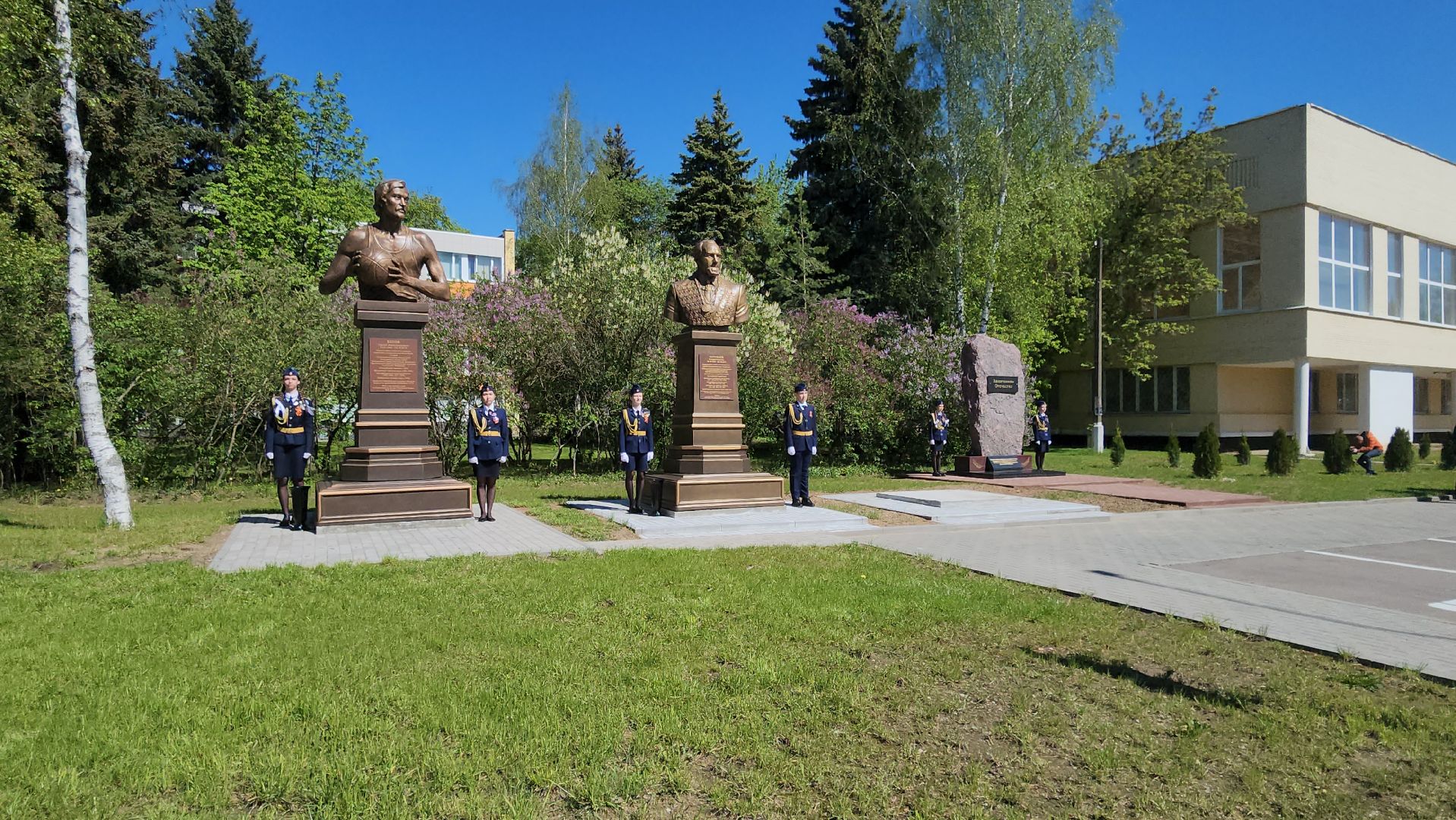 малаховка, МГАФК, мемориал защитникам отечества,