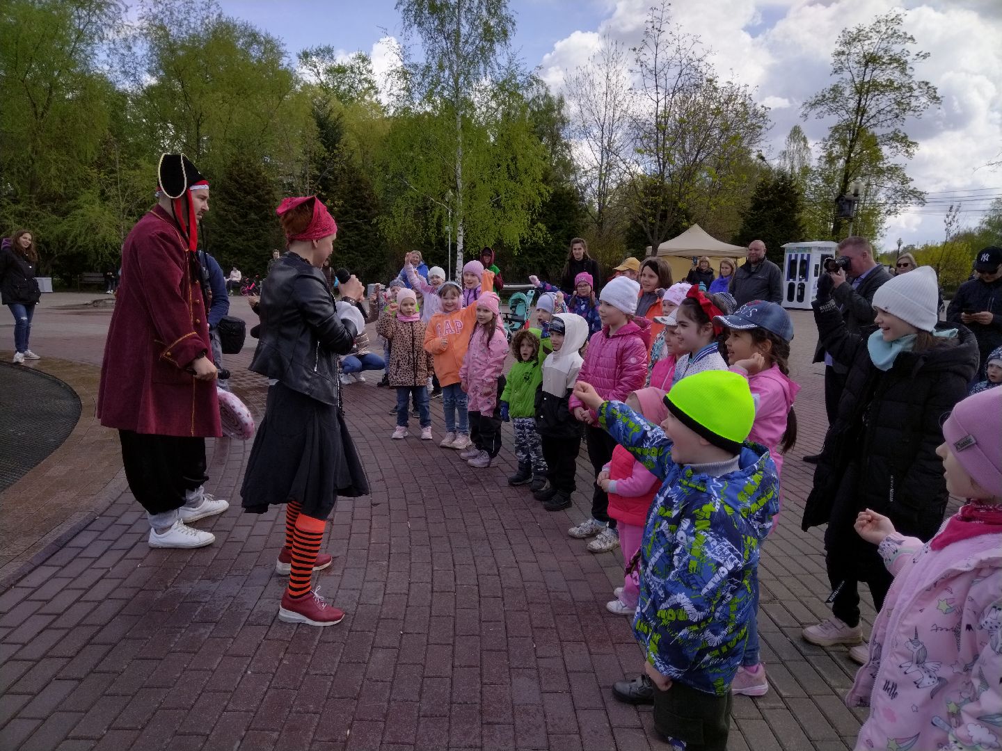 Фонтан, Мытищи, Парк Мира, тёплый сезон