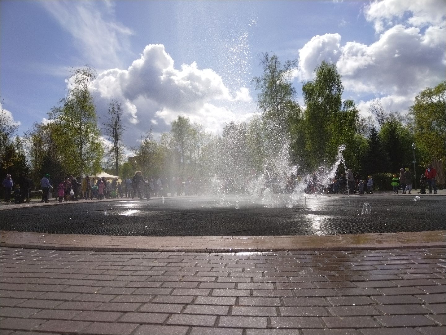 Фонтан, Мытищи, Парк Мира, тёплый сезон