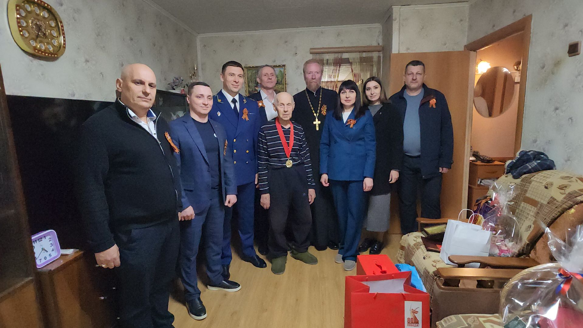 серпухов, ветераны вов, памятные таблички участникам вов, улица октябрьская,