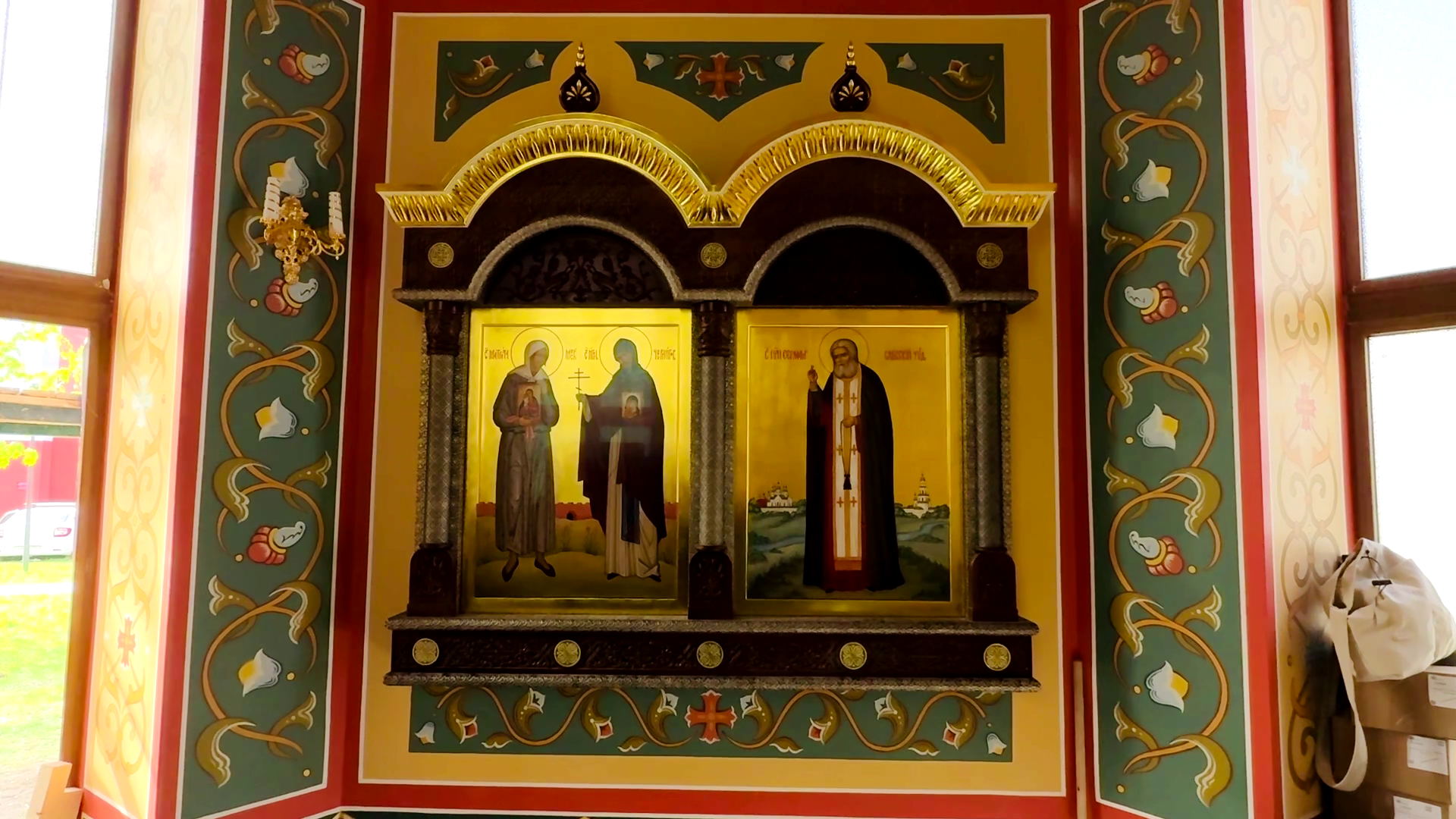 Реутов, мемориал славы,  реконструкция часовни, часовня Георгия Победоносца, Иконы, роспись,