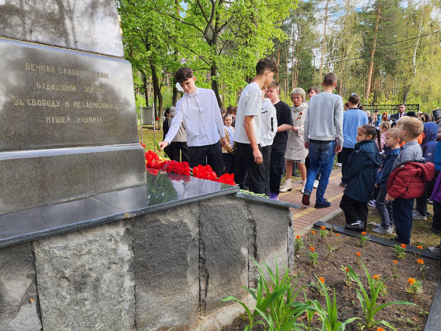 раменское, общество, возложение цветов к обелиску герою великой отечественной войны , мероприятие на территории кратовской школы 98,