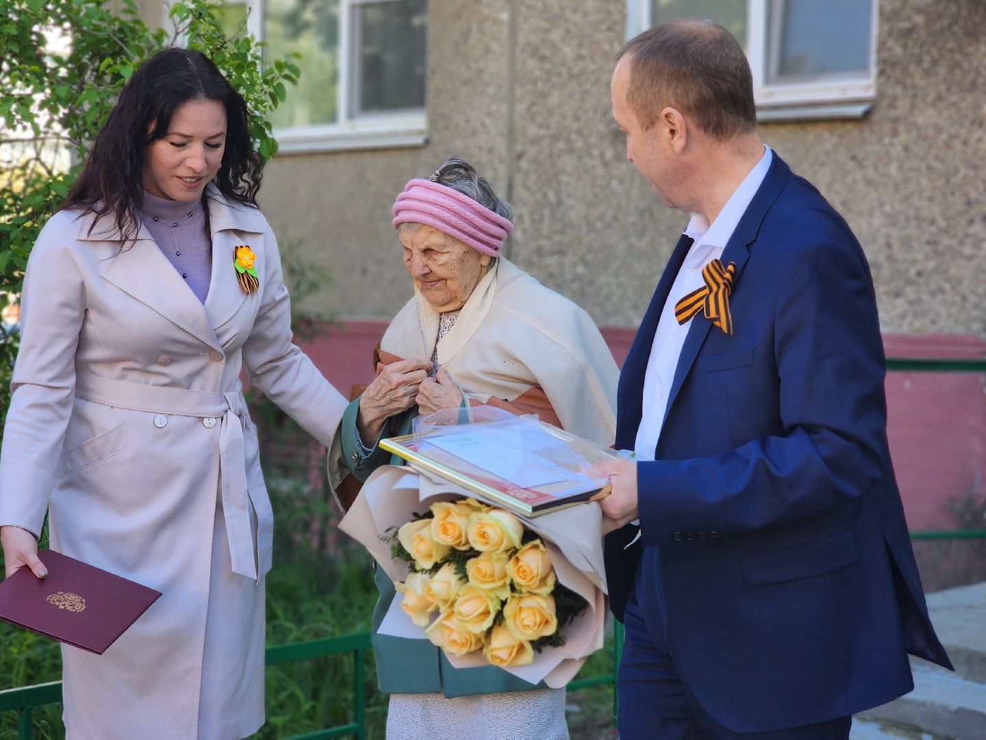 воскресенск , таблички в честь ветеранов вов, день победы,