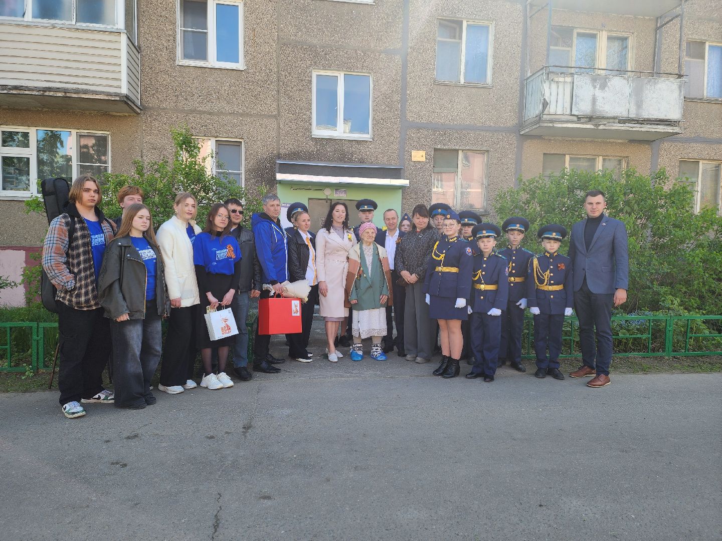 воскресенск , таблички в честь ветеранов вов, день победы,