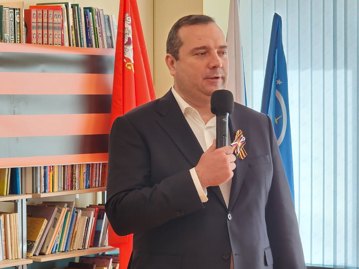 королёв, всероссийская акция парта героя, гимназия 17 в королеве , акция в честь героя сво в королеве,