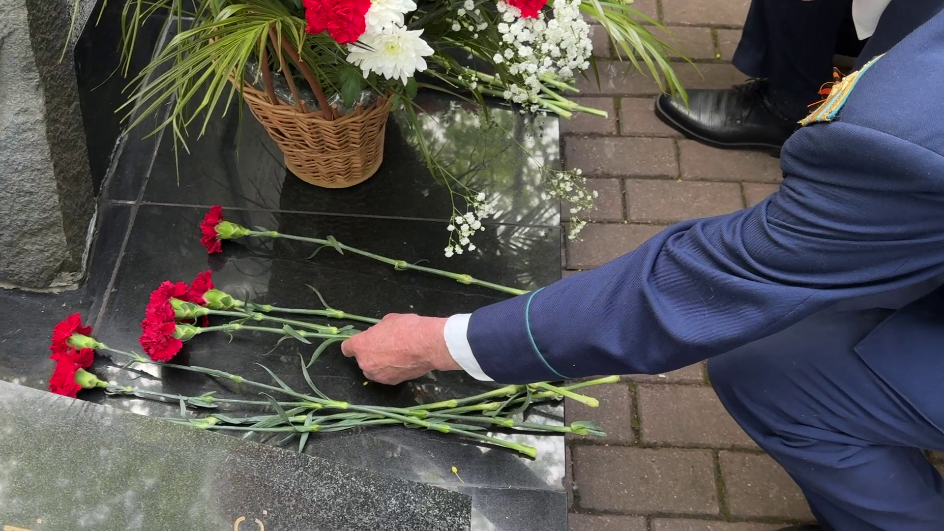 Реутов, я помню я горжусь, возложение цветов, верните память,никто не забыт ничто не забыто,