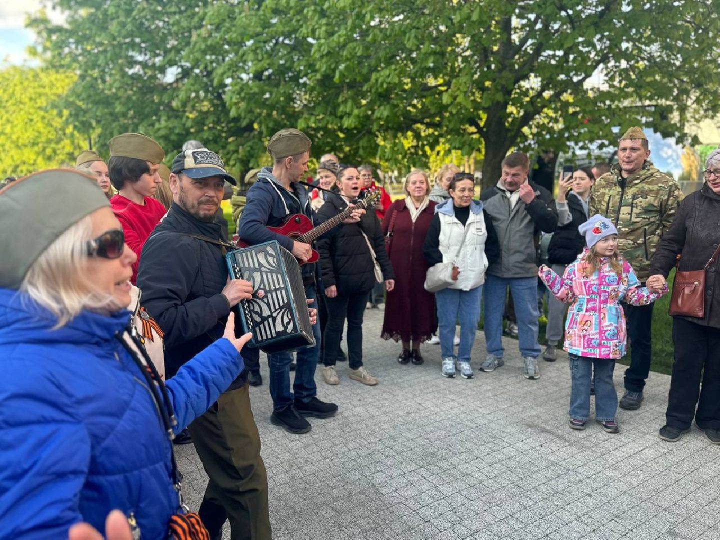 военные песни, шествие, железнодорожная,