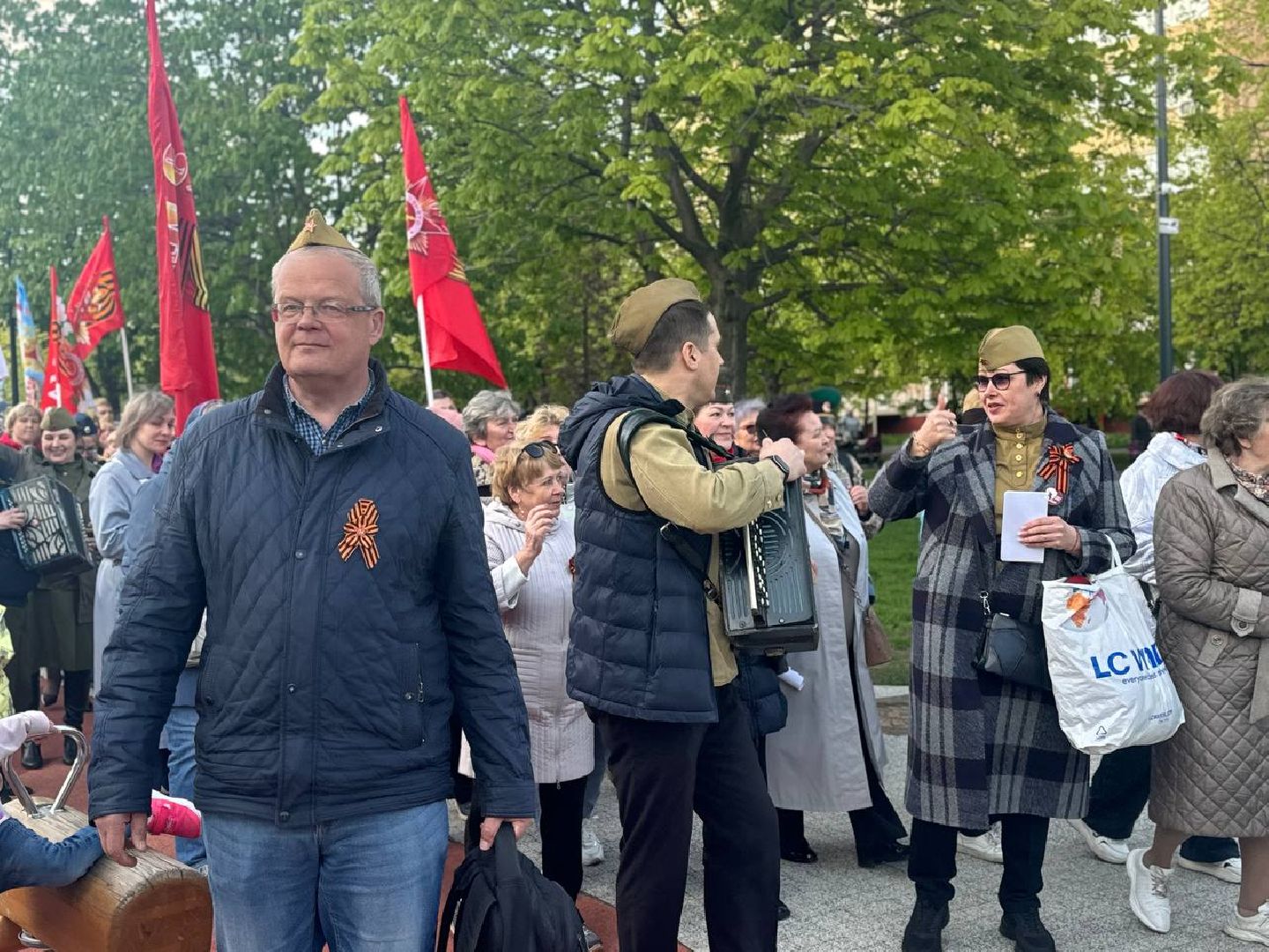 военные песни, шествие, железнодорожная,