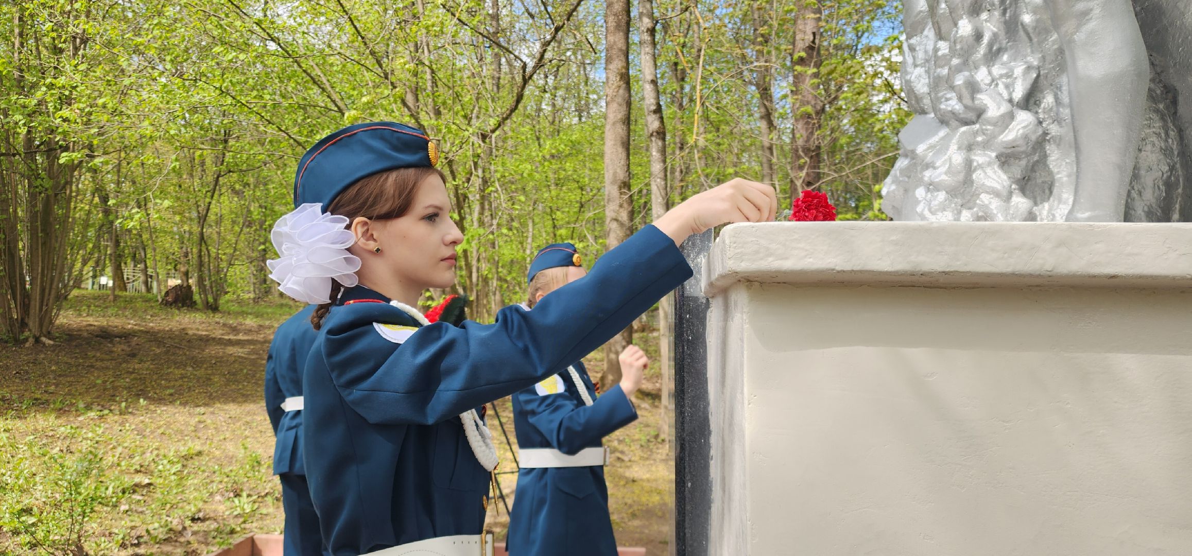 День Победы, Воинские захоронения ,