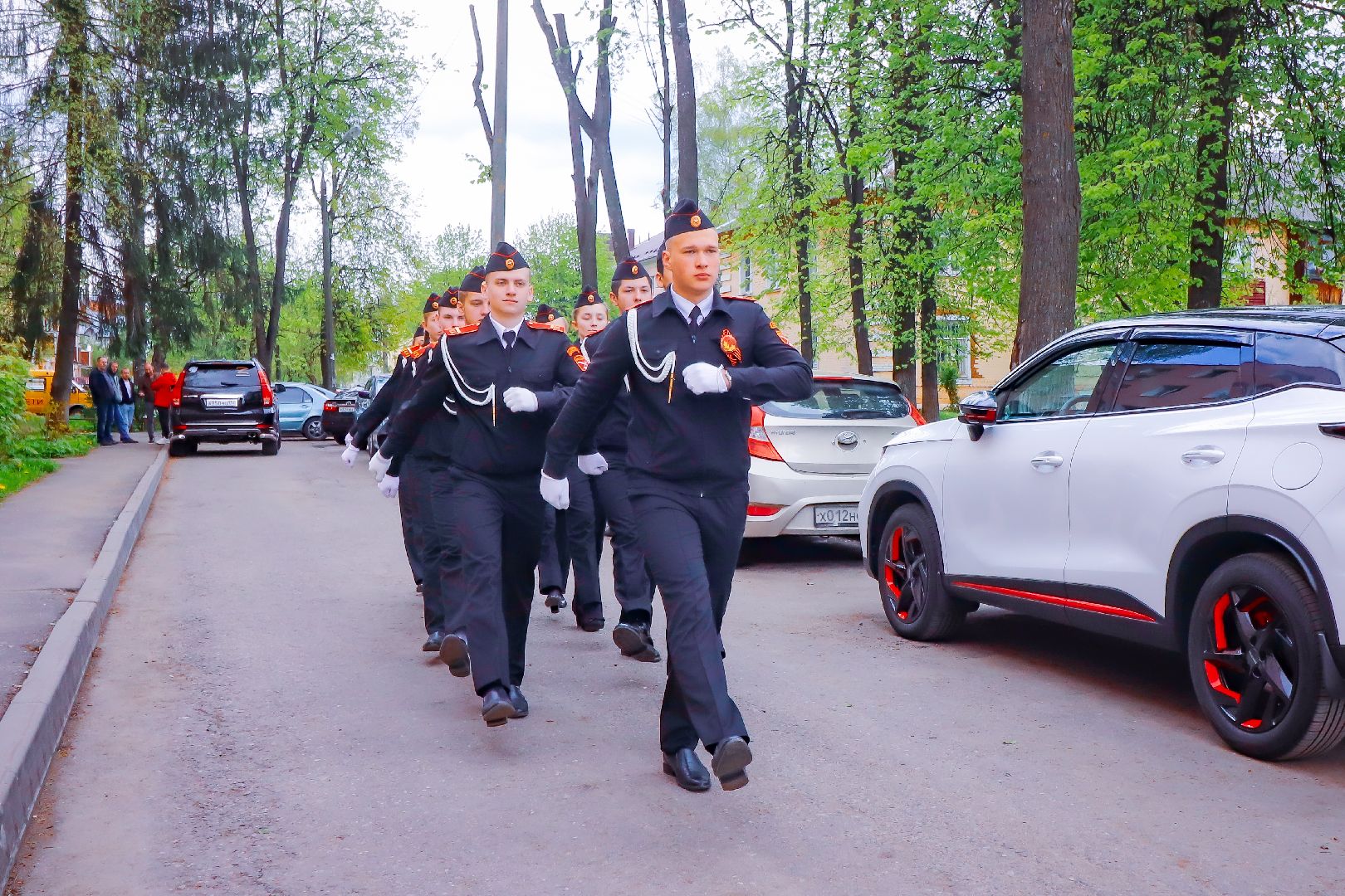 клин, ветераны, день победы, общество, табличка ветерану,