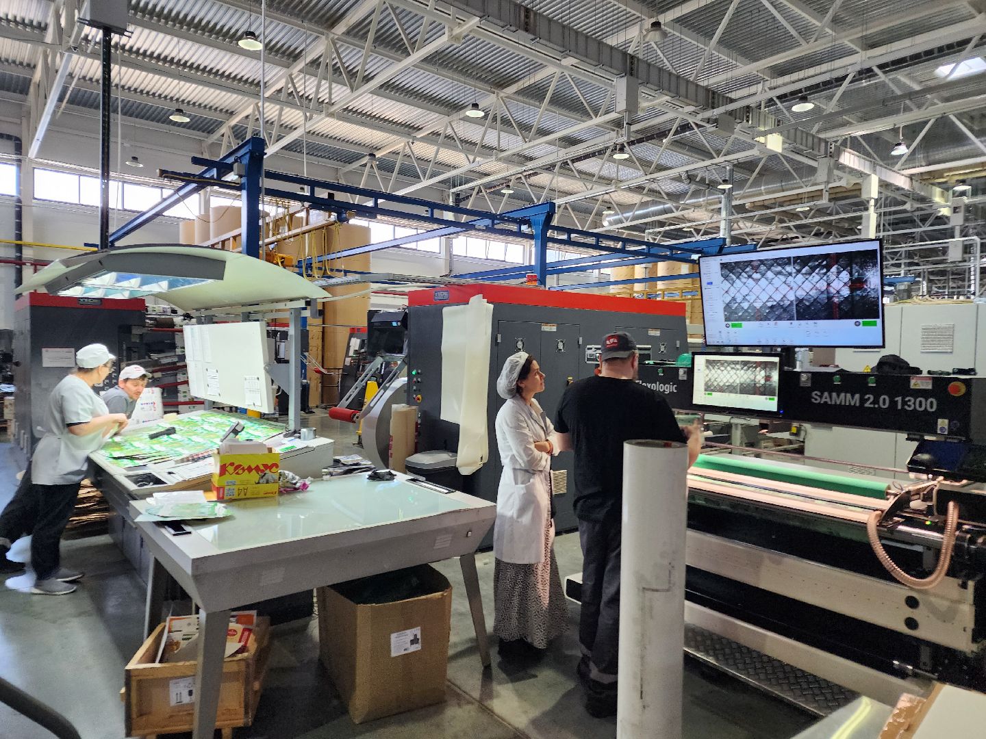 Чехов, завод МолоПак, производство картонной упаковки, служба качества, отдел технического контроля, тесты, проверки, многоэтапная система, качество продукции, сырье и материалы, процессы производства, хранение и отгрузка,