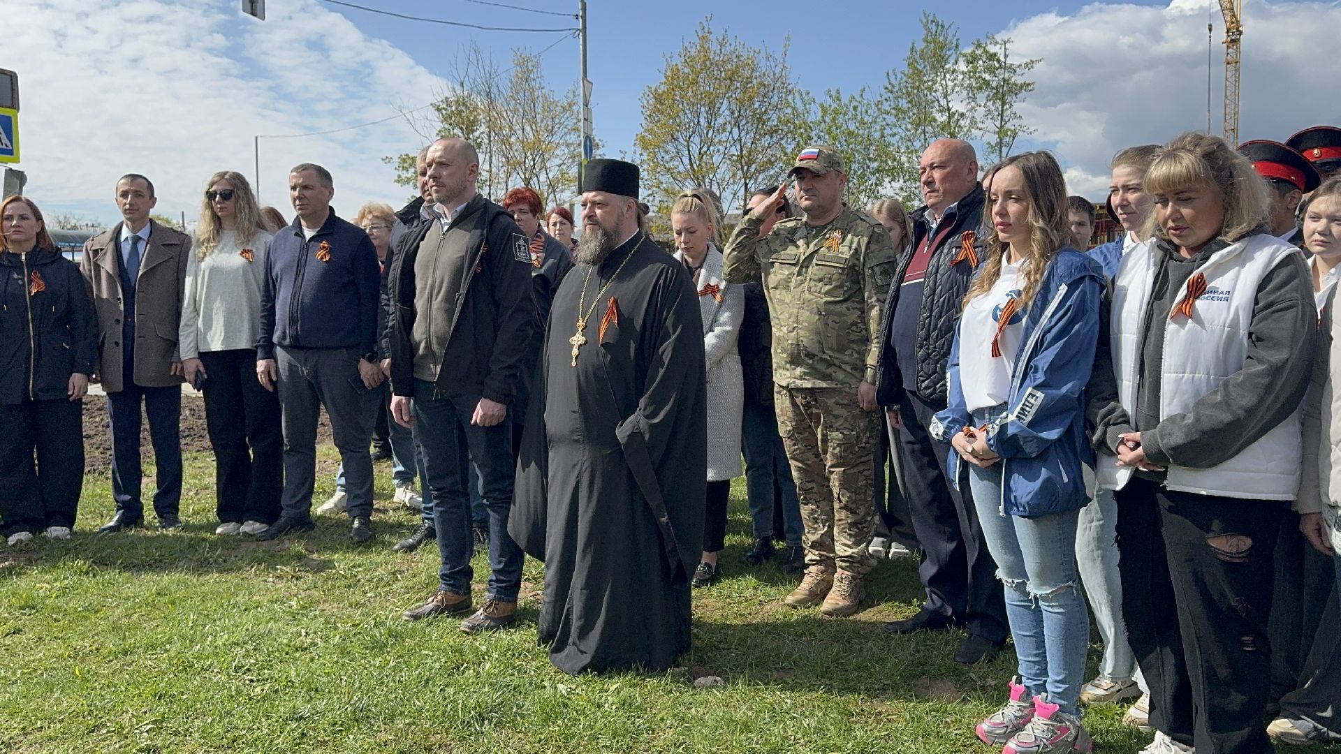 солнечногорск, сад памяти, жители, высадка деревьев, праздник,