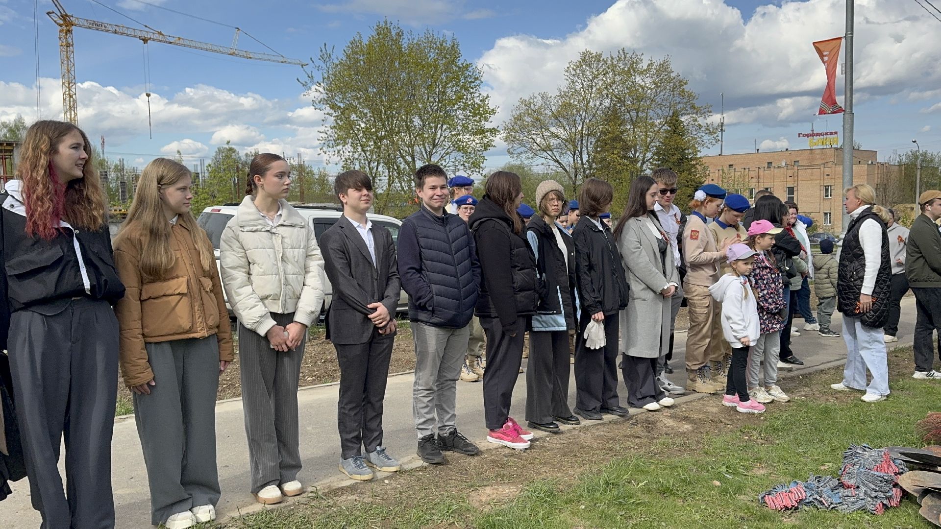 солнечногорск, сад памяти, жители, высадка деревьев, праздник,