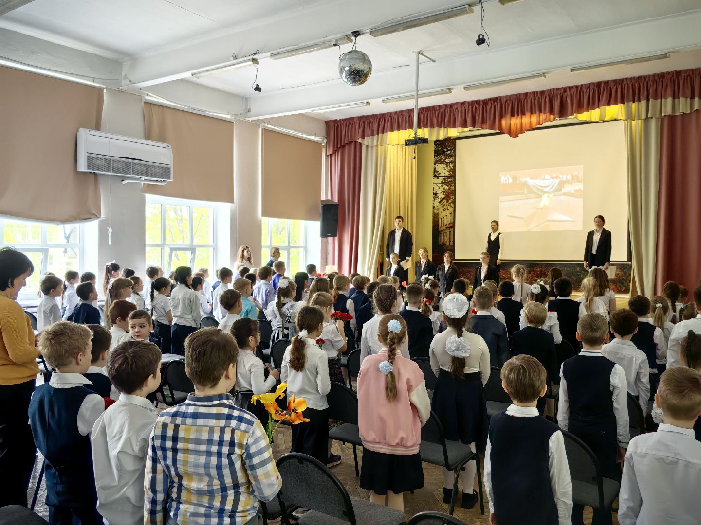 сценка, линейка, Блокадный Ленинград, ВОВ, радиолинейка,