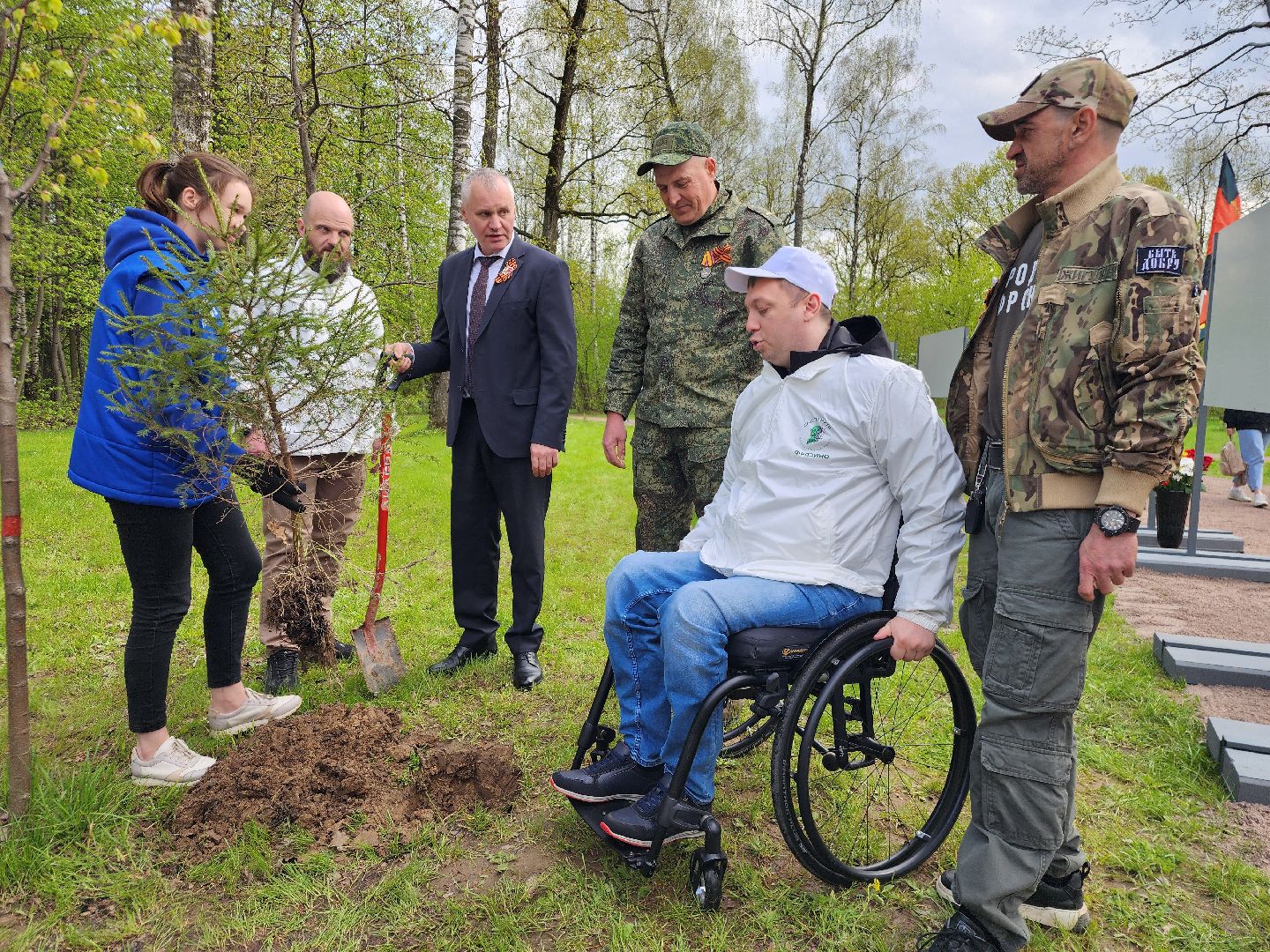 фрязино, акция памяти погибших, посадка деревьев, сво,