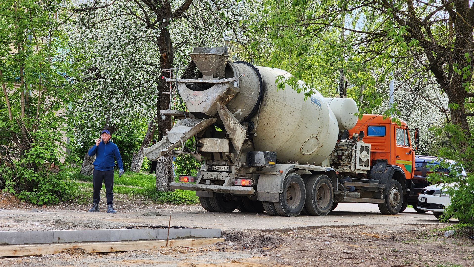 кашира, дороги, тротуар, дорожка, дорожные работы, бортовой камень,