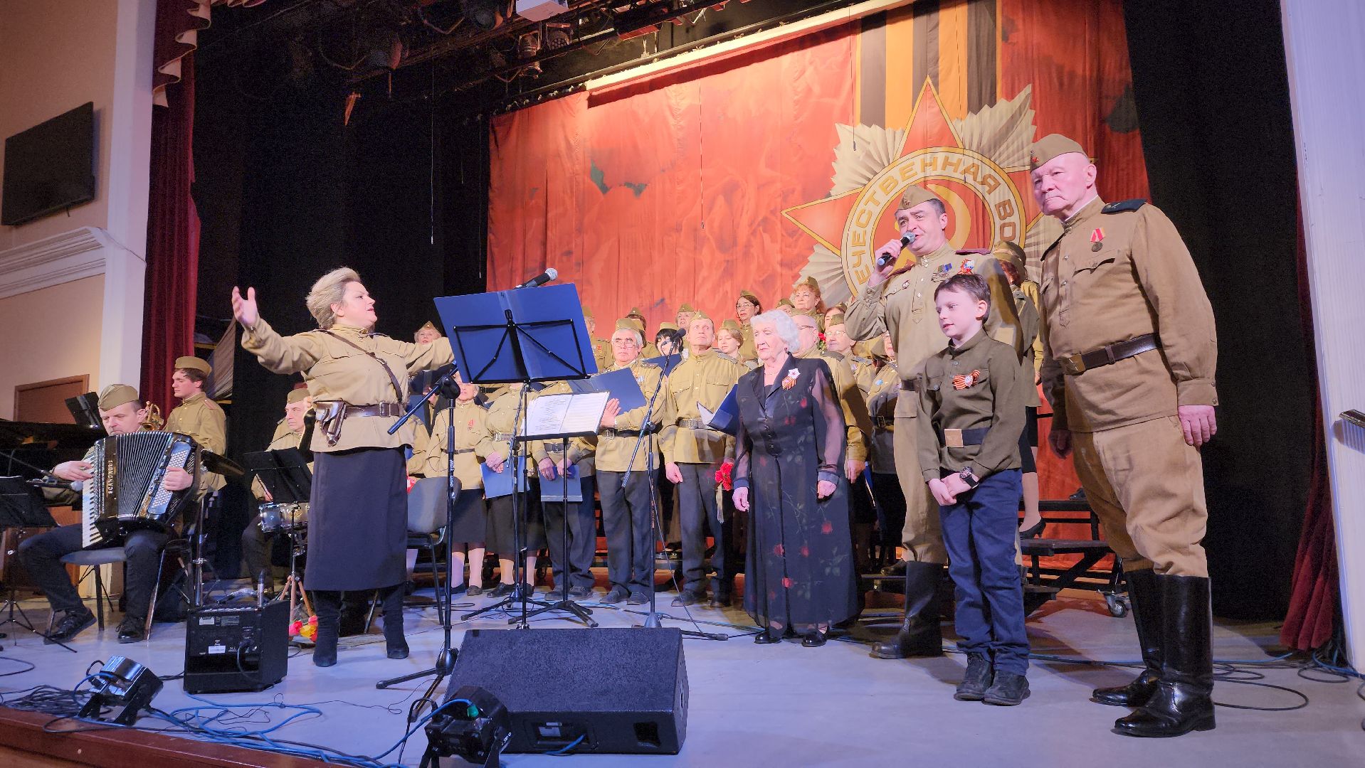 пушкино, хор, день победы, песни военных лет, 80 - летие победы, выступление,патриотизм,великая победа,вертикалки,