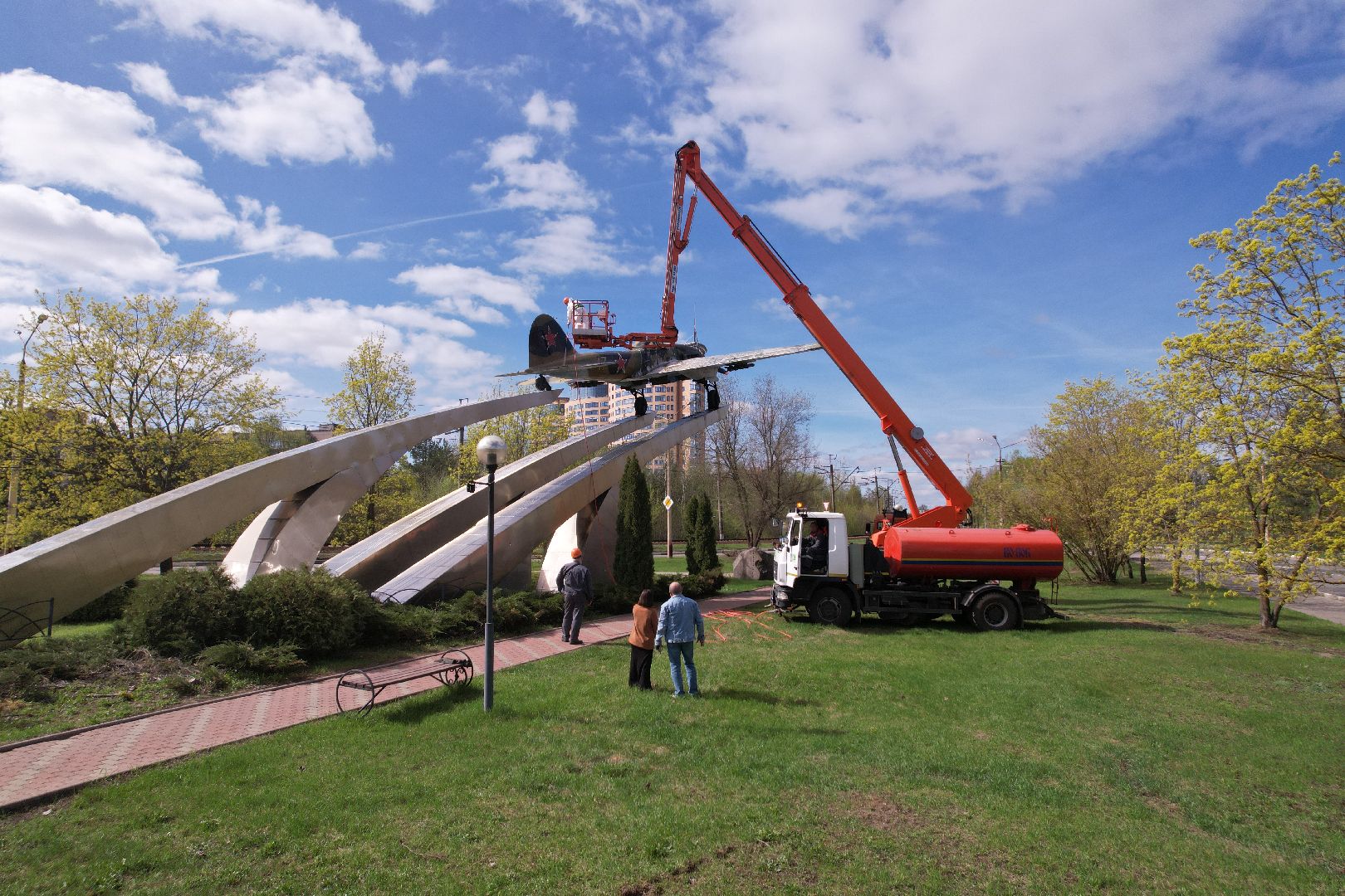 видео с коптера, памятник штурмовику ИЛ-2,