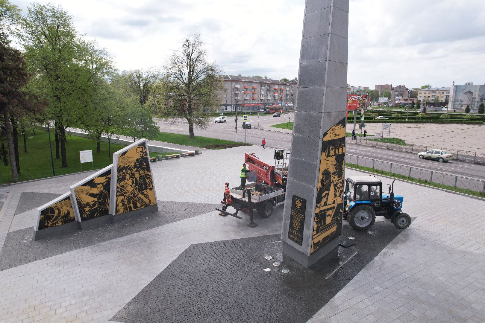 видео с коптера, стела город трудовой доблести, мемориальный парк коломны,