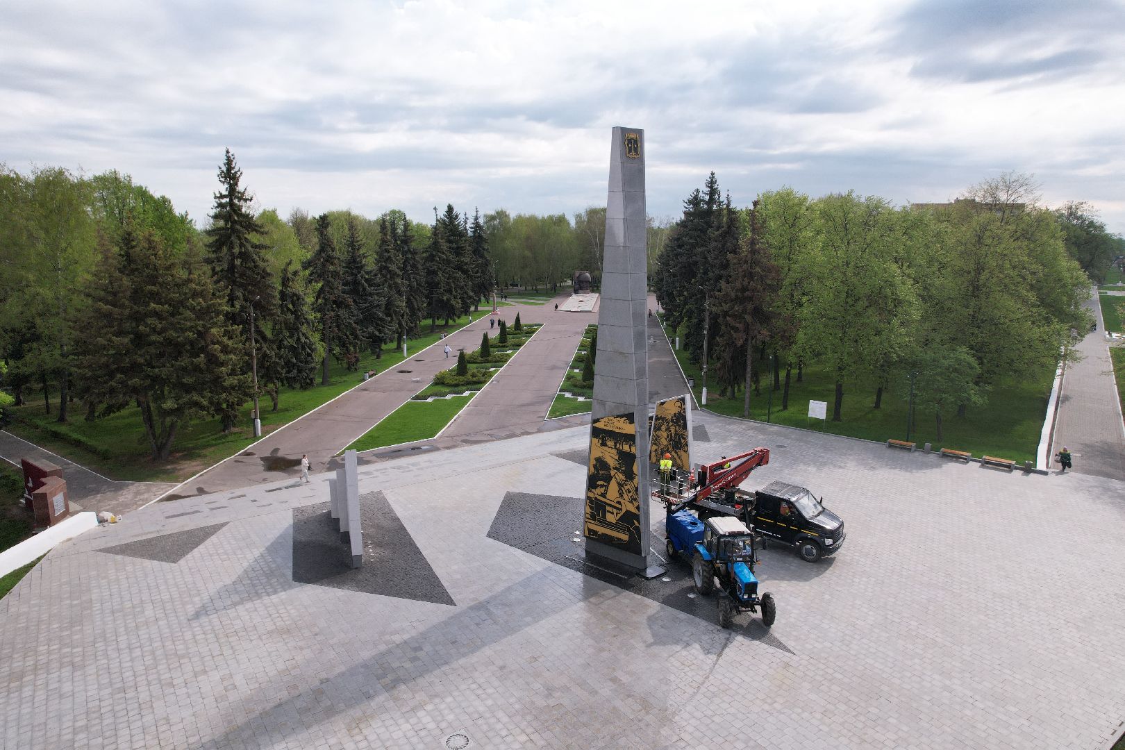 видео с коптера, стела город трудовой доблести, мемориальный парк коломны,