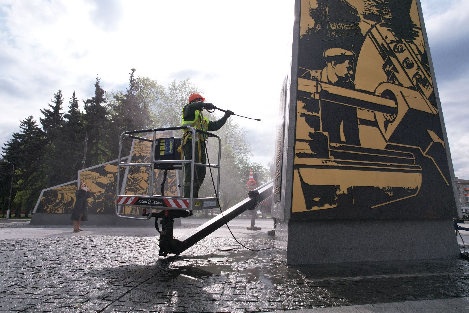видео с коптера, стела город трудовой доблести, мемориальный парк коломны,