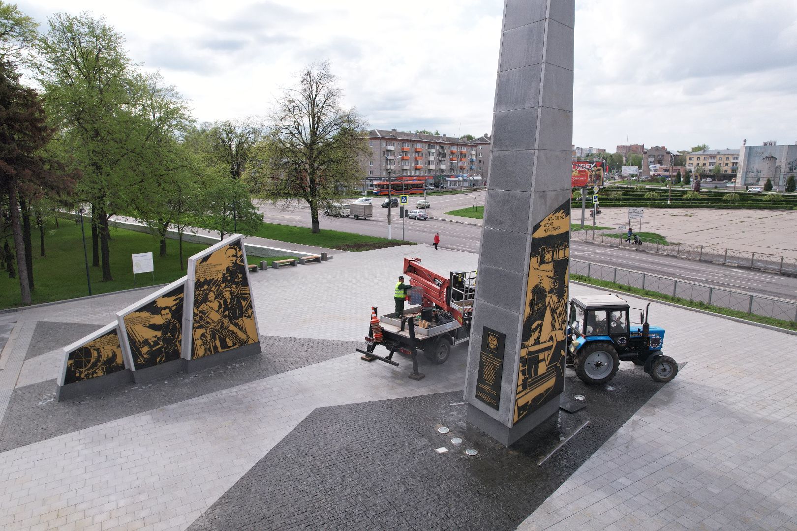 видео с коптера, стела город трудовой доблести, мемориальный парк коломны,