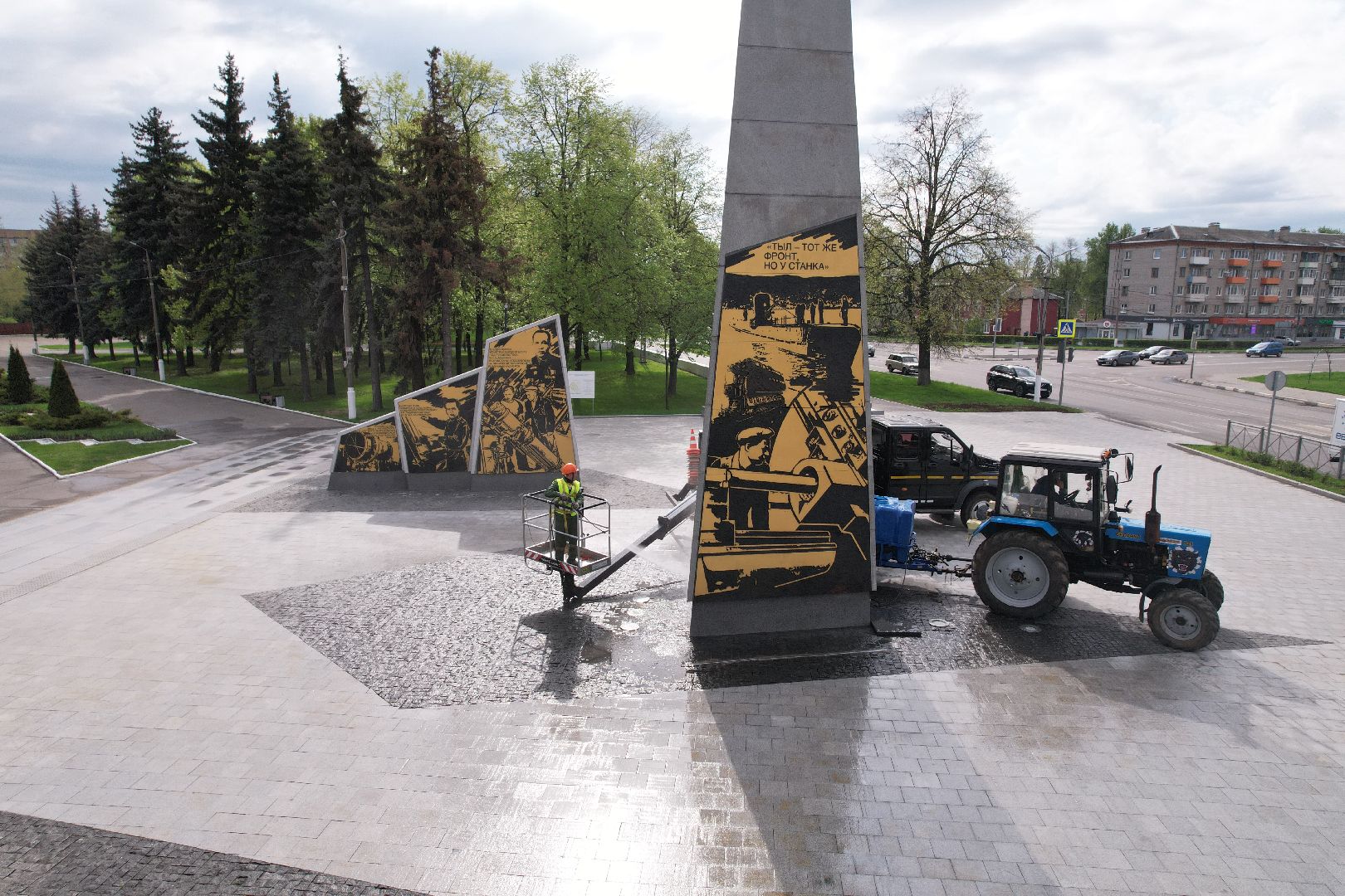 видео с коптера, стела город трудовой доблести, мемориальный парк коломны,