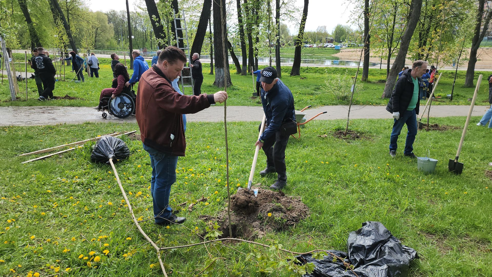 серпухов, сад победы, 9 мая, братья чудиновы,