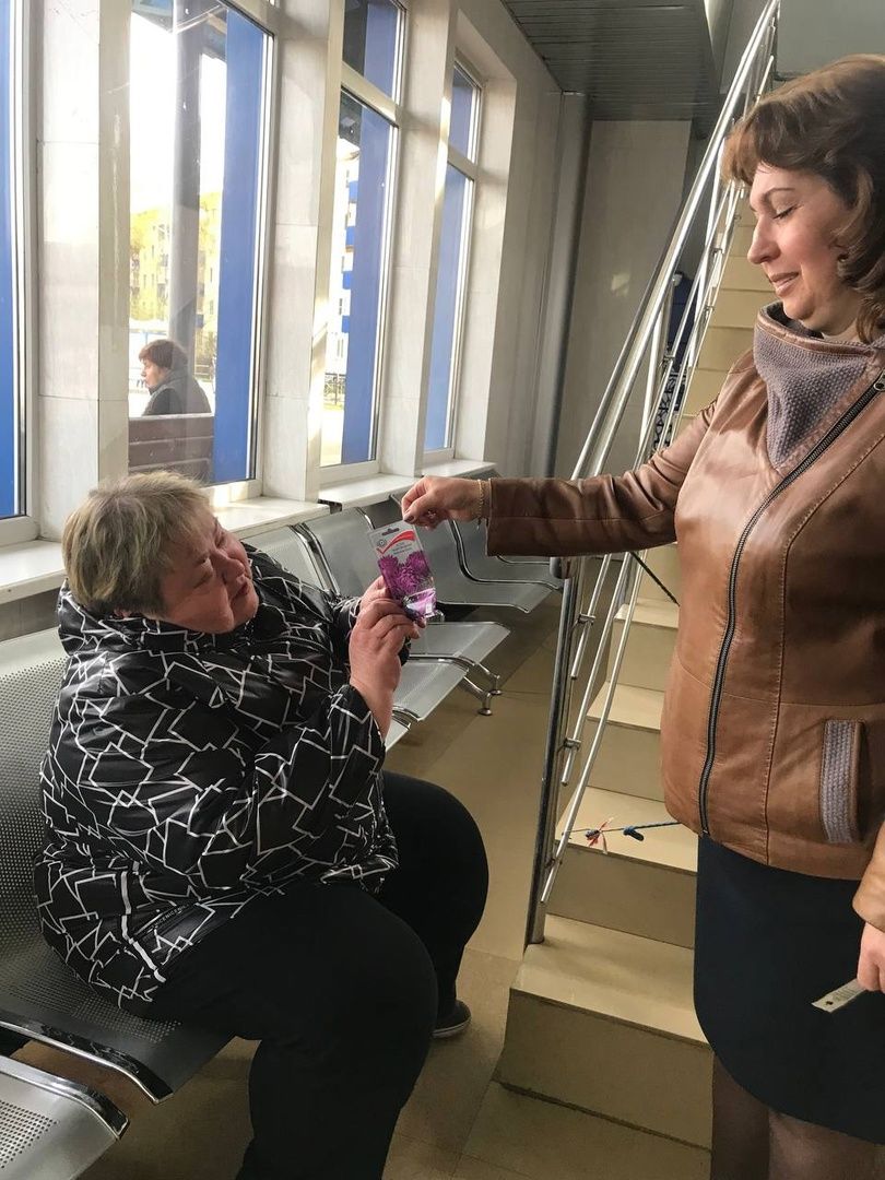 Солнечногорск, Мострансавто, пассажиры, акция, цветы