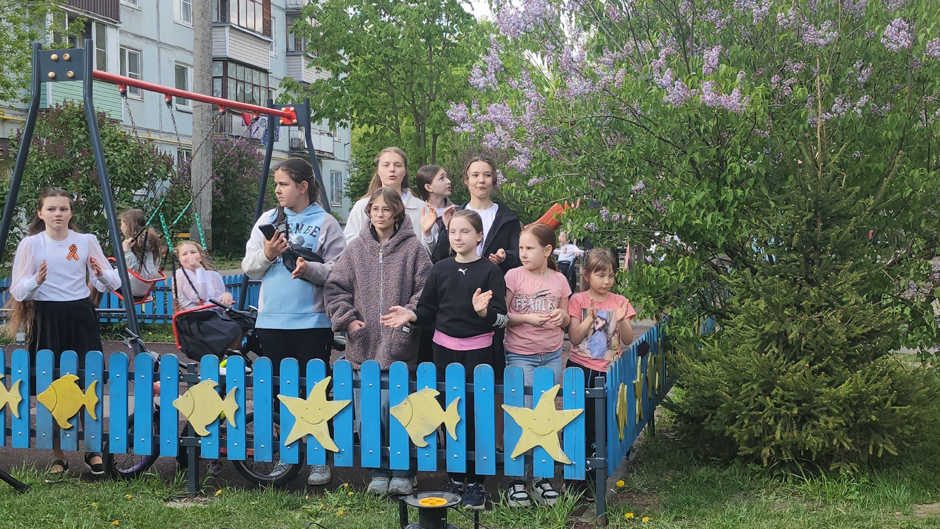 серпухов, подмосковье, ветеран  день победы, табличка на доме в честь ветерана, 9 мая,