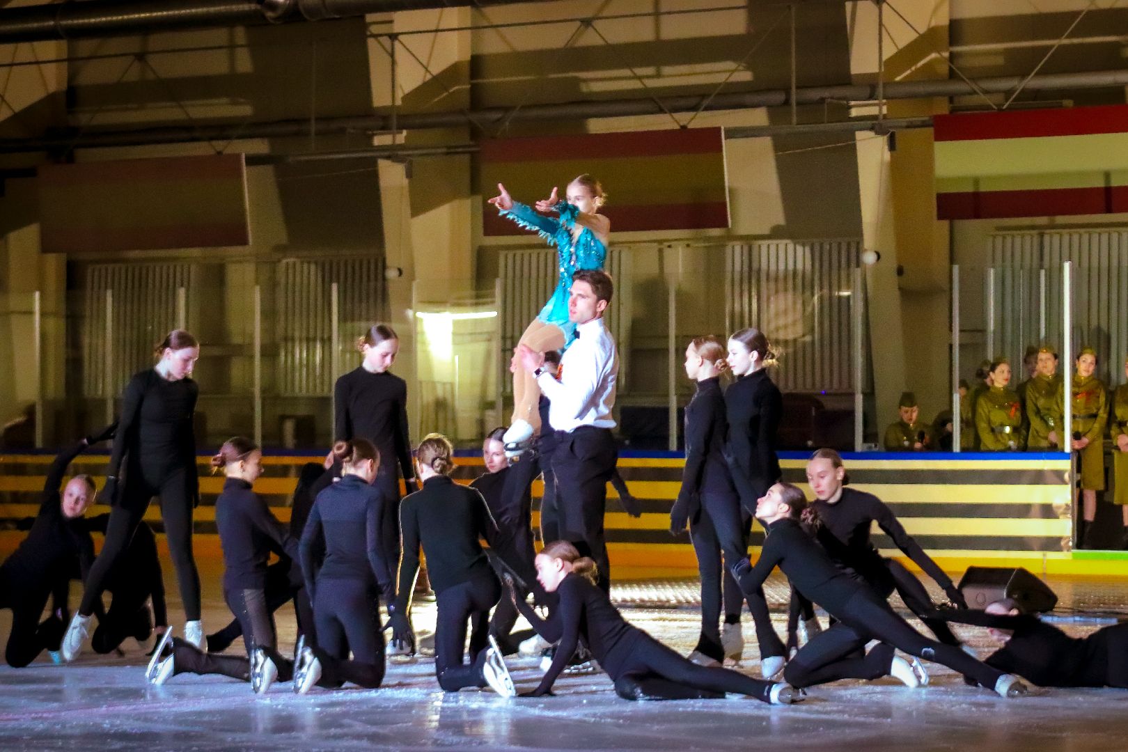 клин, общество, культура, концерт на льду, день победы,