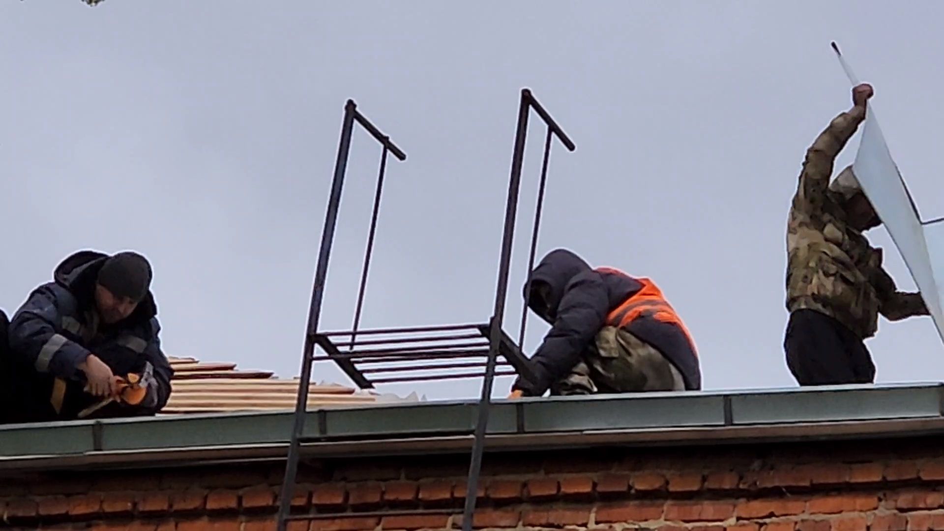 Чехов, улица Ильича, жилой дом, ремонт кровли, крыша, капитальный ремонт, гидроизоляция, теплоизоляция, стропила и перекрытия, каркас кровли, фонд капремонта московской области,