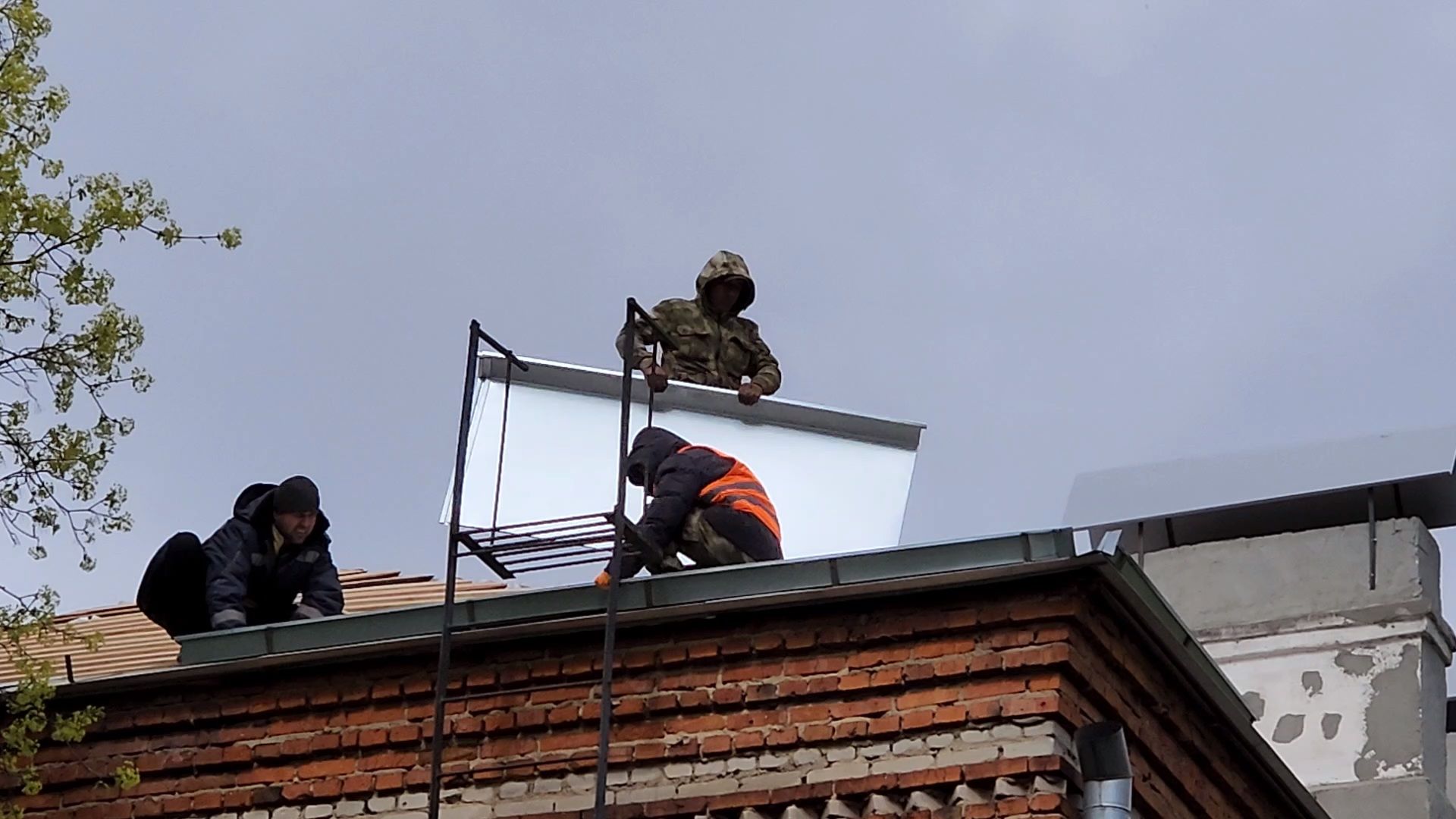 Чехов, улица Ильича, жилой дом, ремонт кровли, крыша, капитальный ремонт, гидроизоляция, теплоизоляция, стропила и перекрытия, каркас кровли, фонд капремонта московской области,