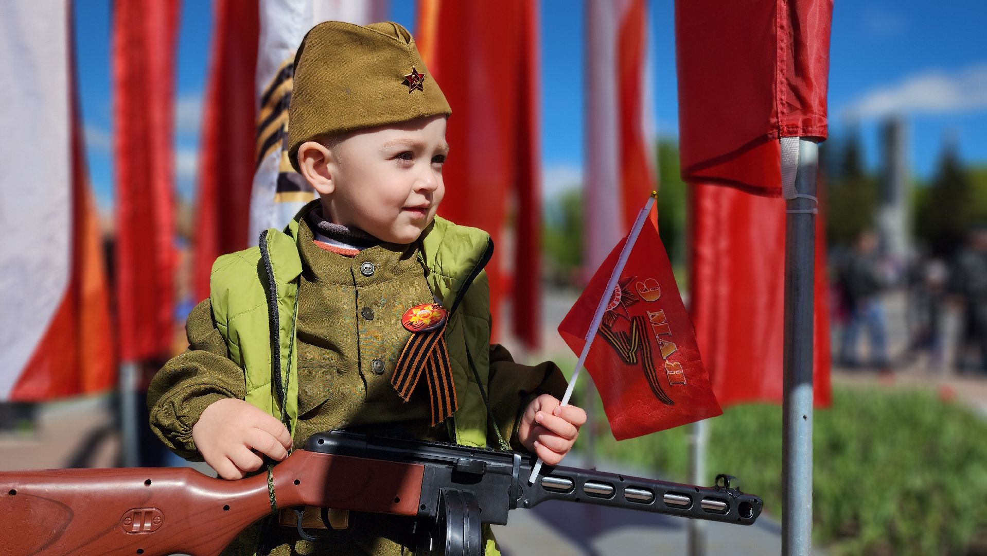 домодедово, подмосковье , ленточка, георгиевская лента, митинг, обелиск славы, памятник,