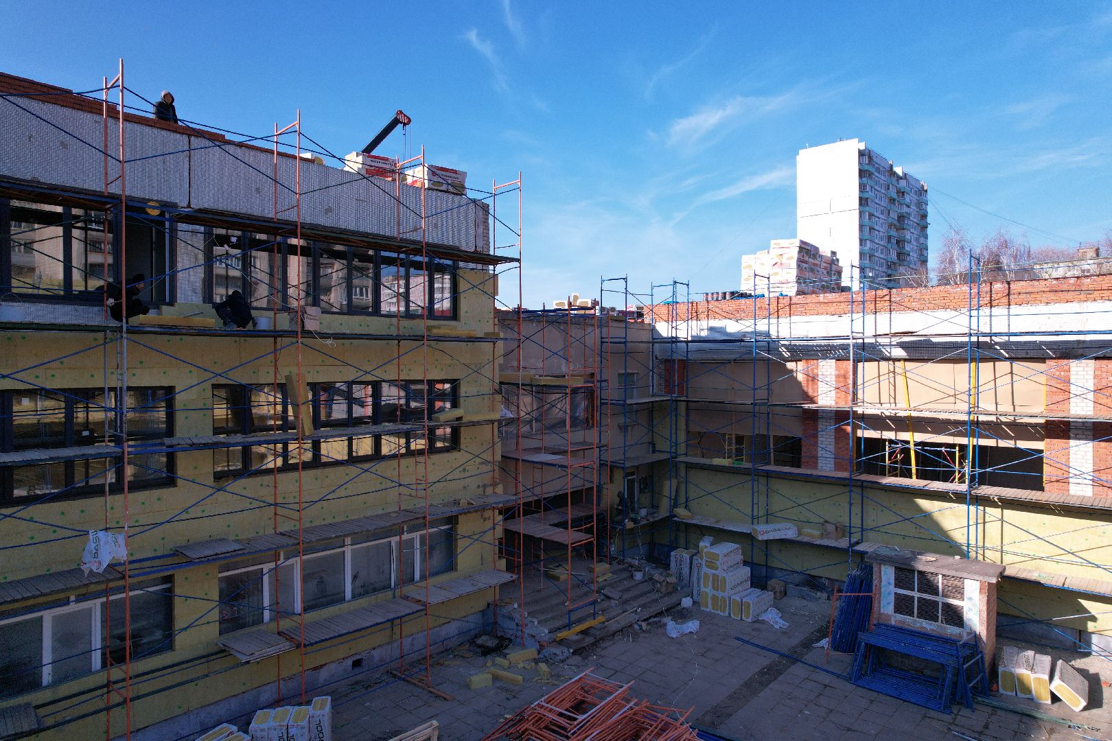 видео с коптера, капремонт школы 2 в серпухове,