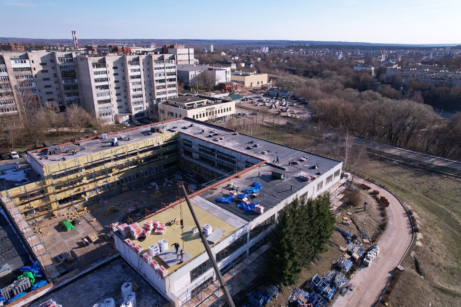 видео с коптера, капремонт школы 2 в серпухове,