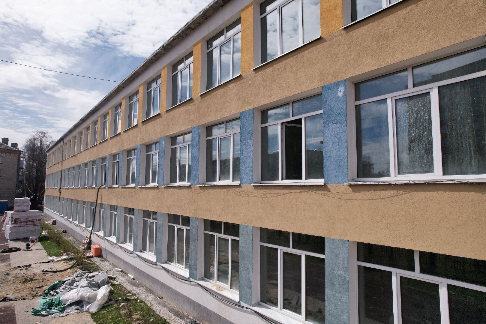 видео с коптера, капремонт школы 9 в серпухове,