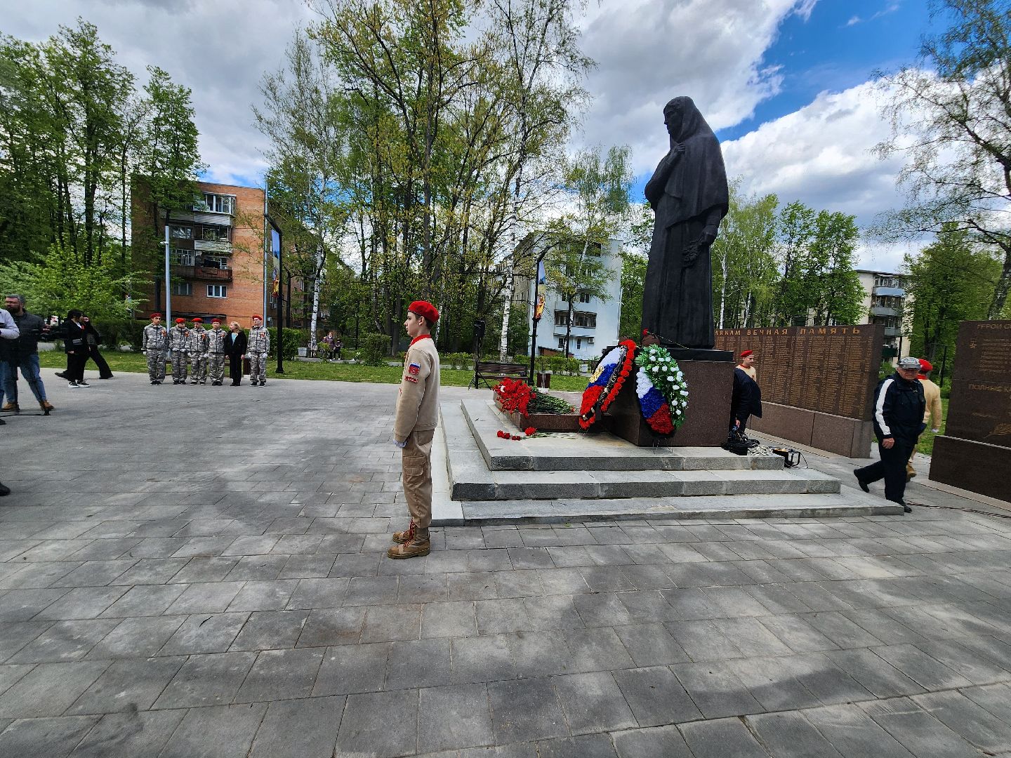 долгопрудный, мемориал скорбящая мать, день победы, кикбоксинг, тренер,