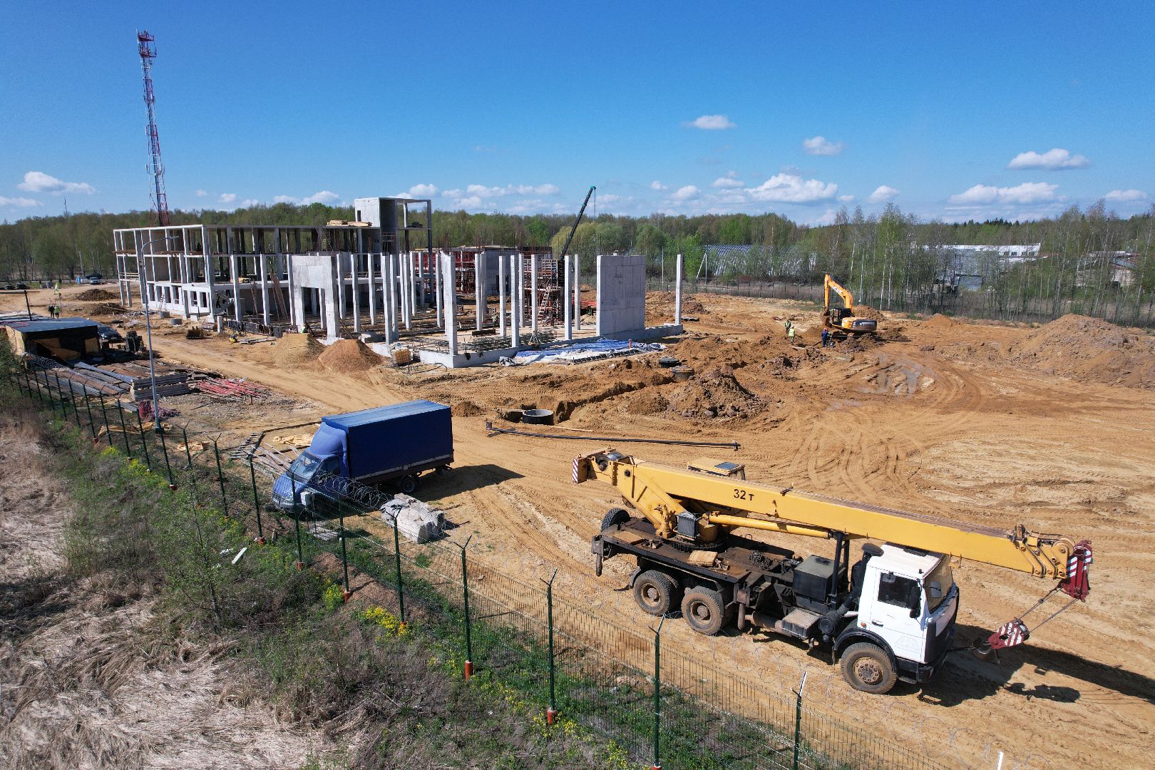 видео с коптера,  центр обслуживания грузового транспорта в Бронницах,