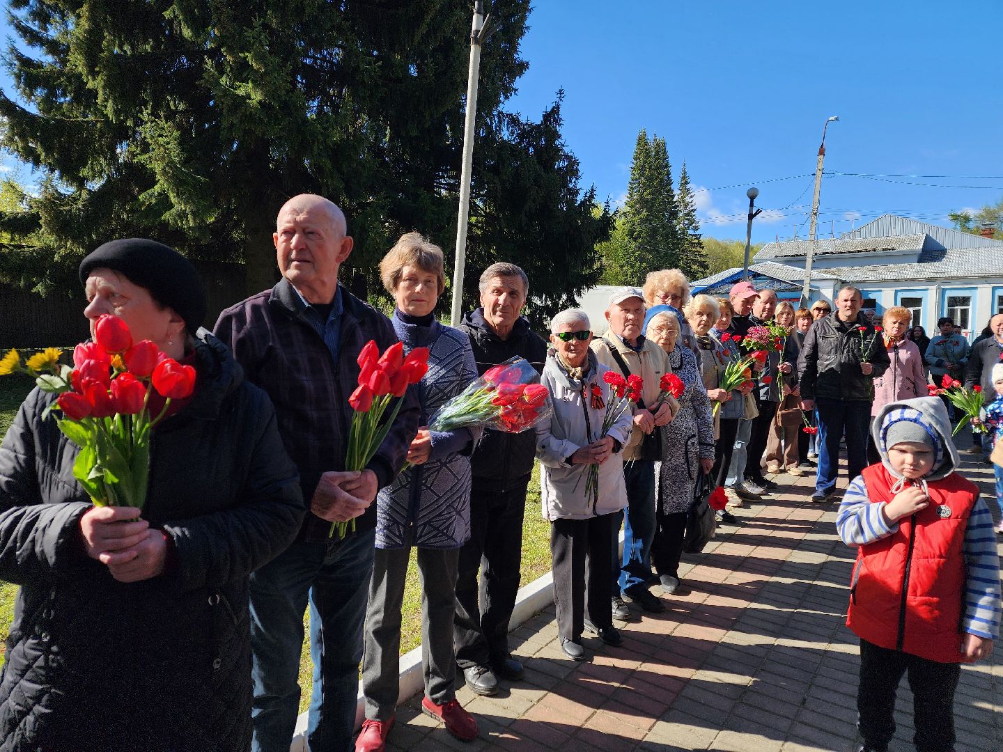 Чехов , микрорайон Венюково , обелиск, мемориал, возложение цветов , День Победы , возложение венков, торжественная церемония,
